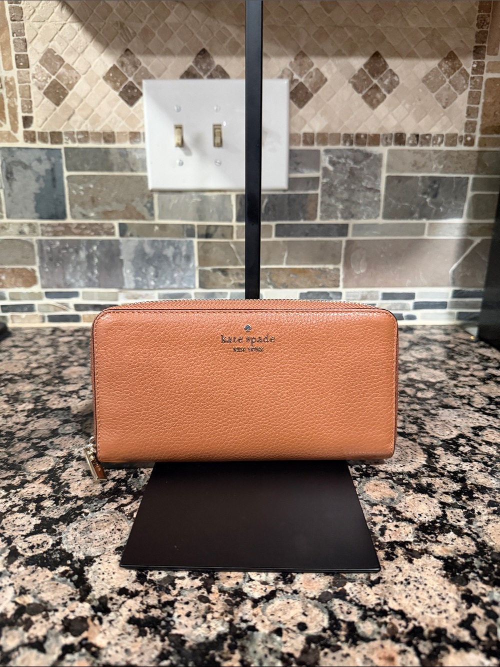 Kate Spade Leila Large Continental Wallet Brown Leather ZipAround